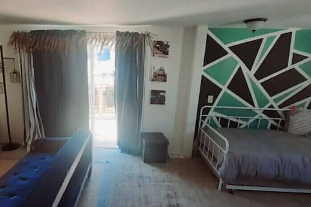 Photo of Bedroom in Sunland Estates