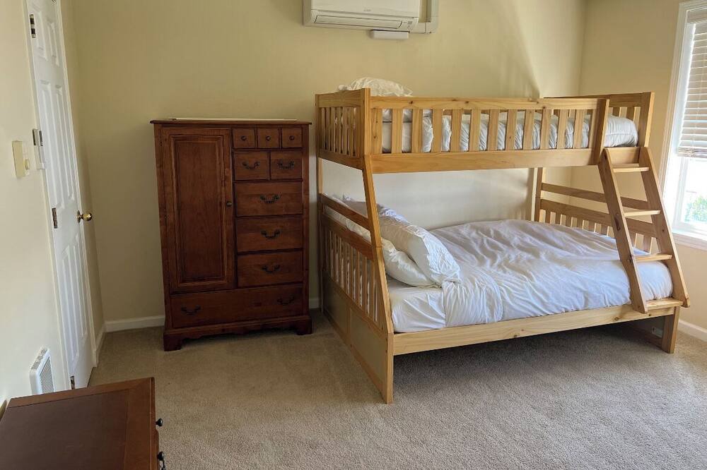 Photo of Bedroom in Retsil