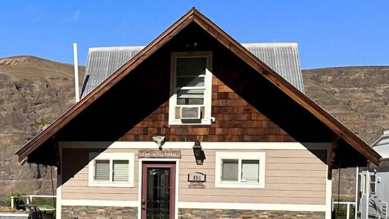 Photo of Outdoor in Sunland Estates