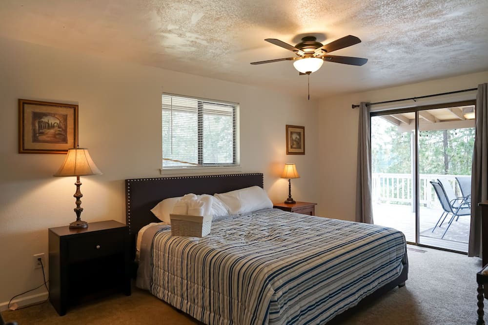 Photo of Bedroom in Elk