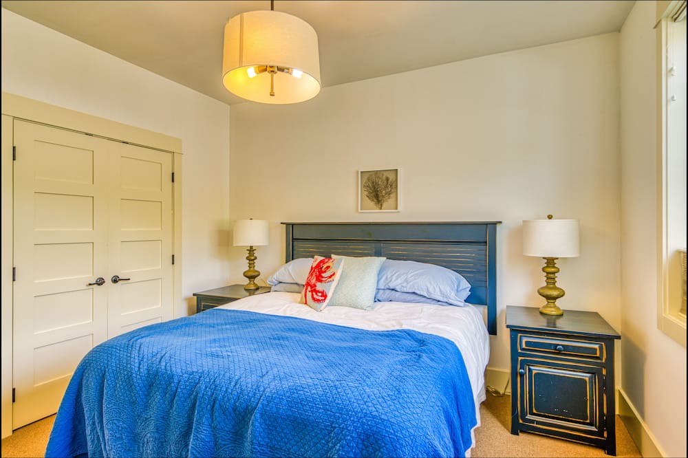 Photo of Bedroom in Oroville
