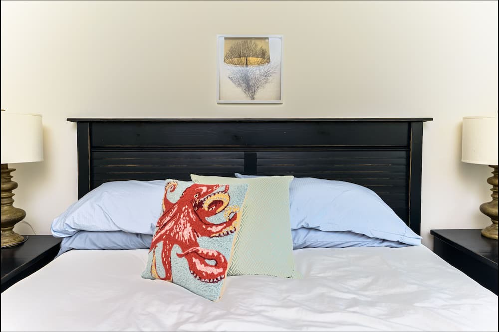 Photo of Bedroom in Oroville