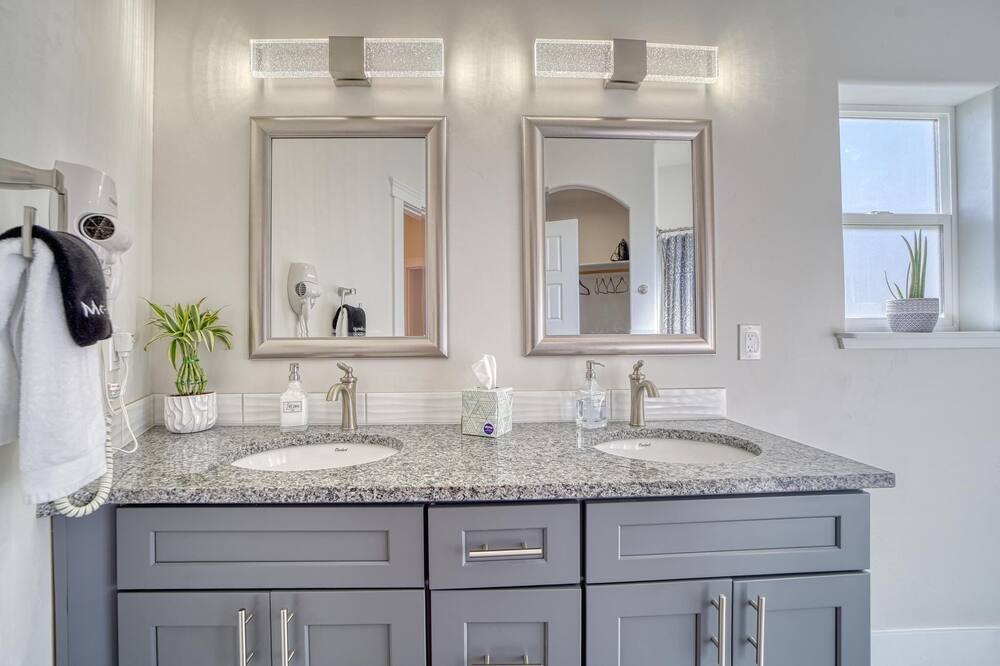 Photo of Bathroom in Twin Falls