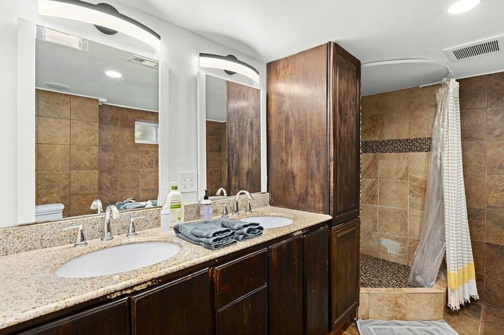Photo of Bathroom in Mid-Beacon Hill