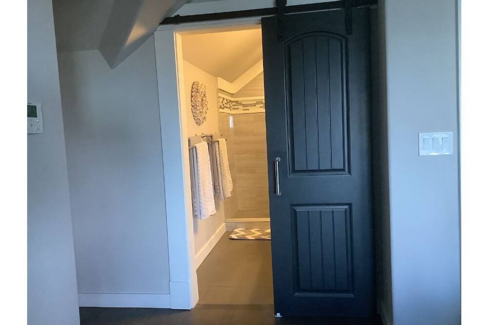 Photo of Bathroom in Fox Island