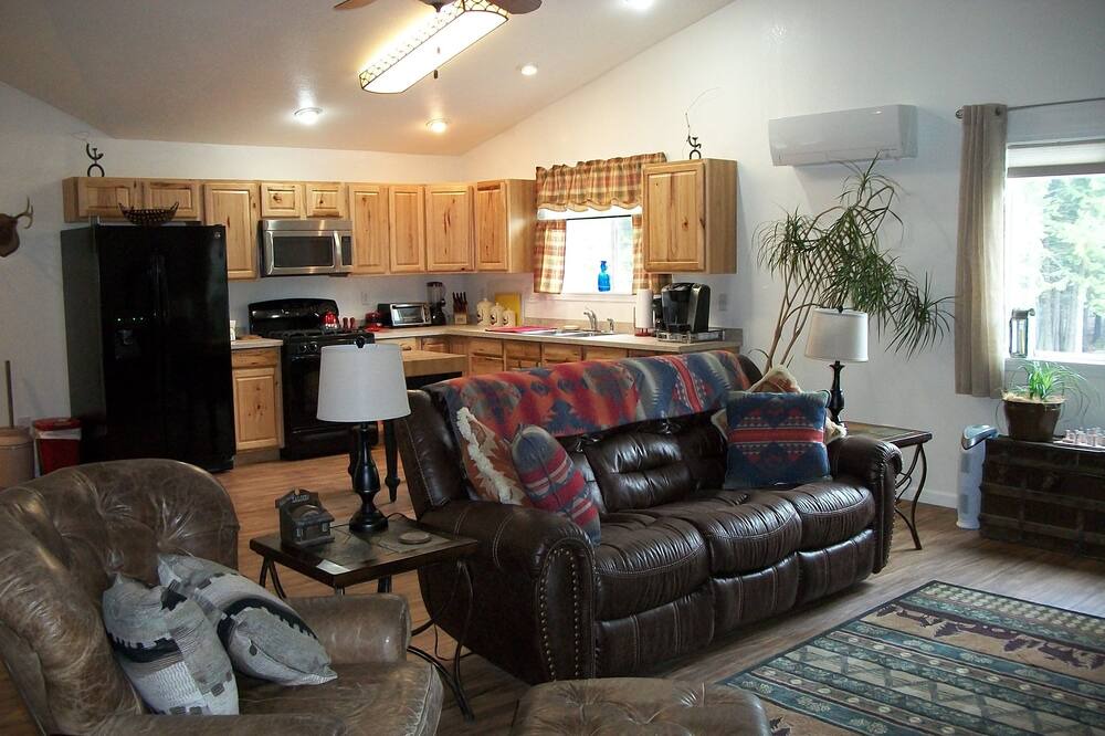 Photo of Livingroom in Colville