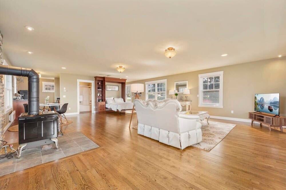 Photo of Livingroom in Coupeville