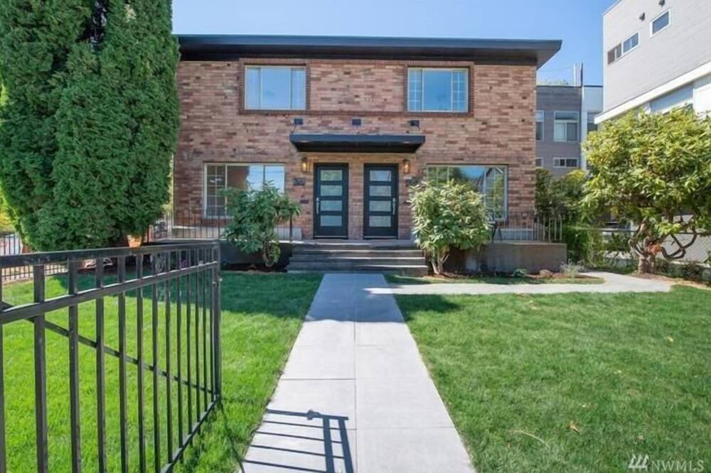Photo of Outdoor in Whittier Heights