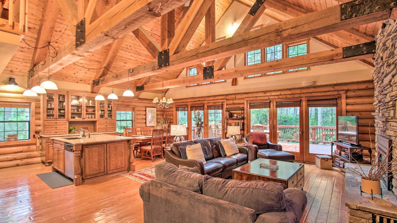 Photo of Livingroom in Anderson Island