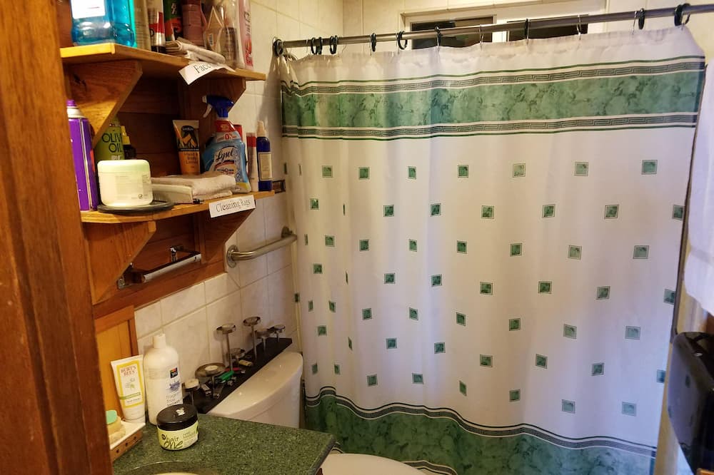 Photo of Bathroom in Marrowstone