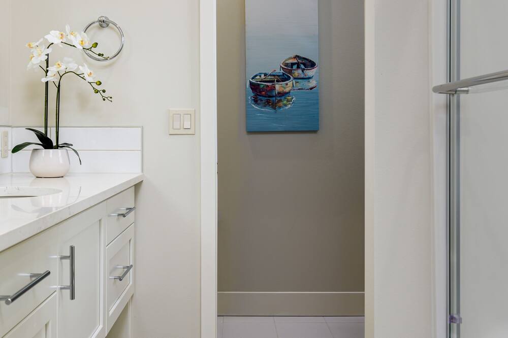 Photo of Bedroom in Anacortes