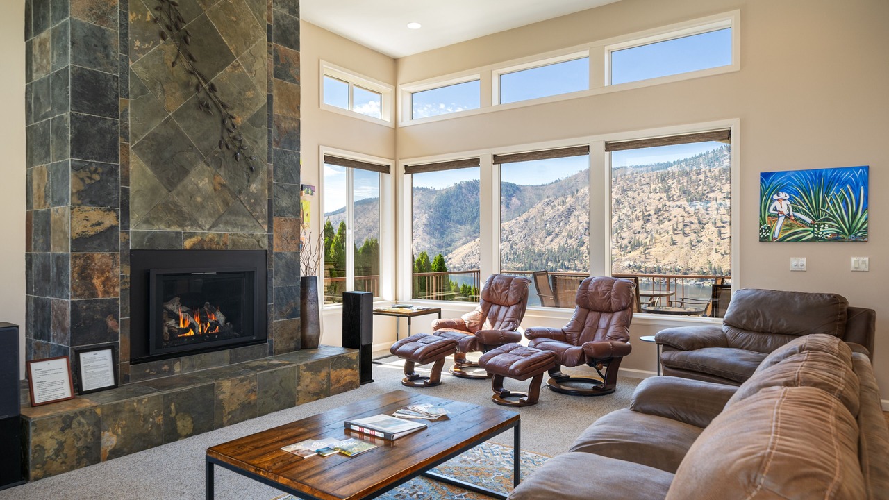 Photo of Livingroom in Helios Hills