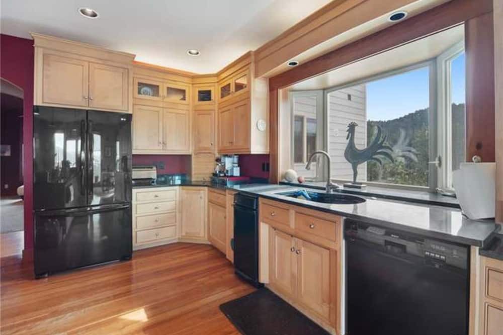 Photo of Kitchen in Kettle Falls