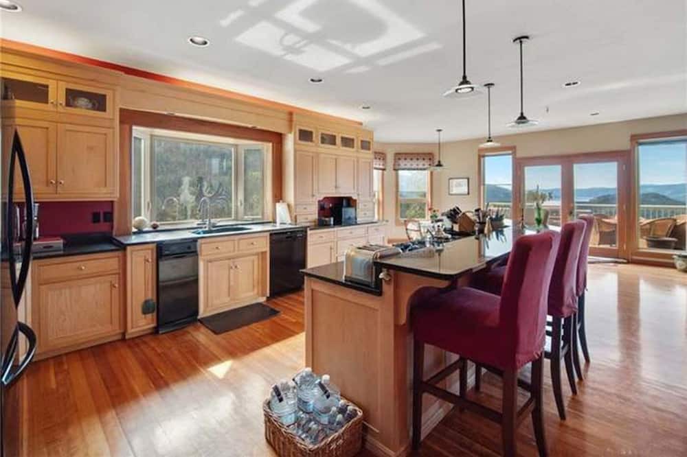 Photo of Kitchen in Kettle Falls