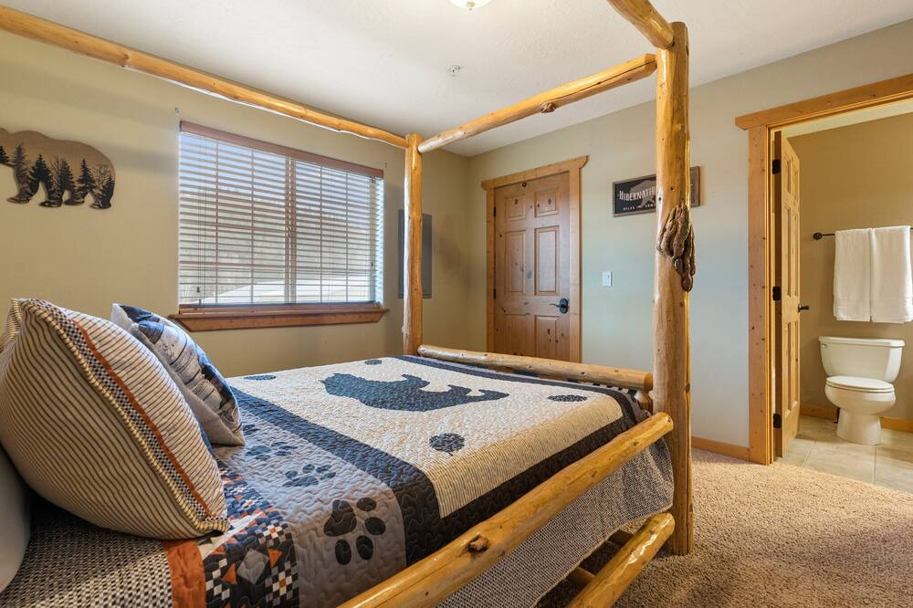 Photo of Bedroom in Pinehurst