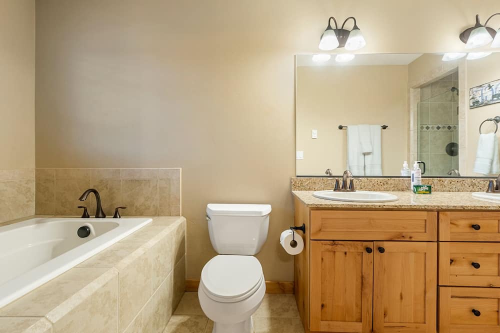 Photo of Bathroom in Pinehurst