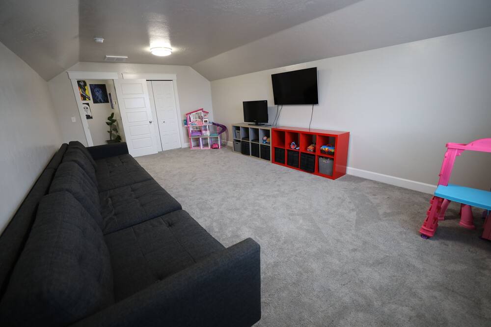 Photo of Bedroom in Southwest Ada County Alliance