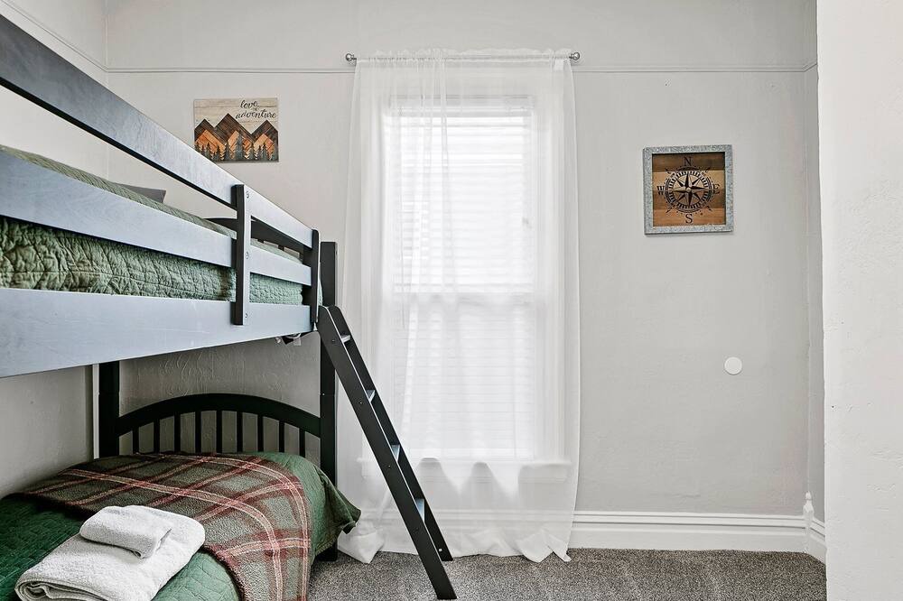 Photo of Bedroom in East End