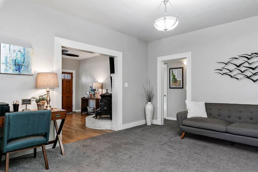 Photo of Livingroom in East End