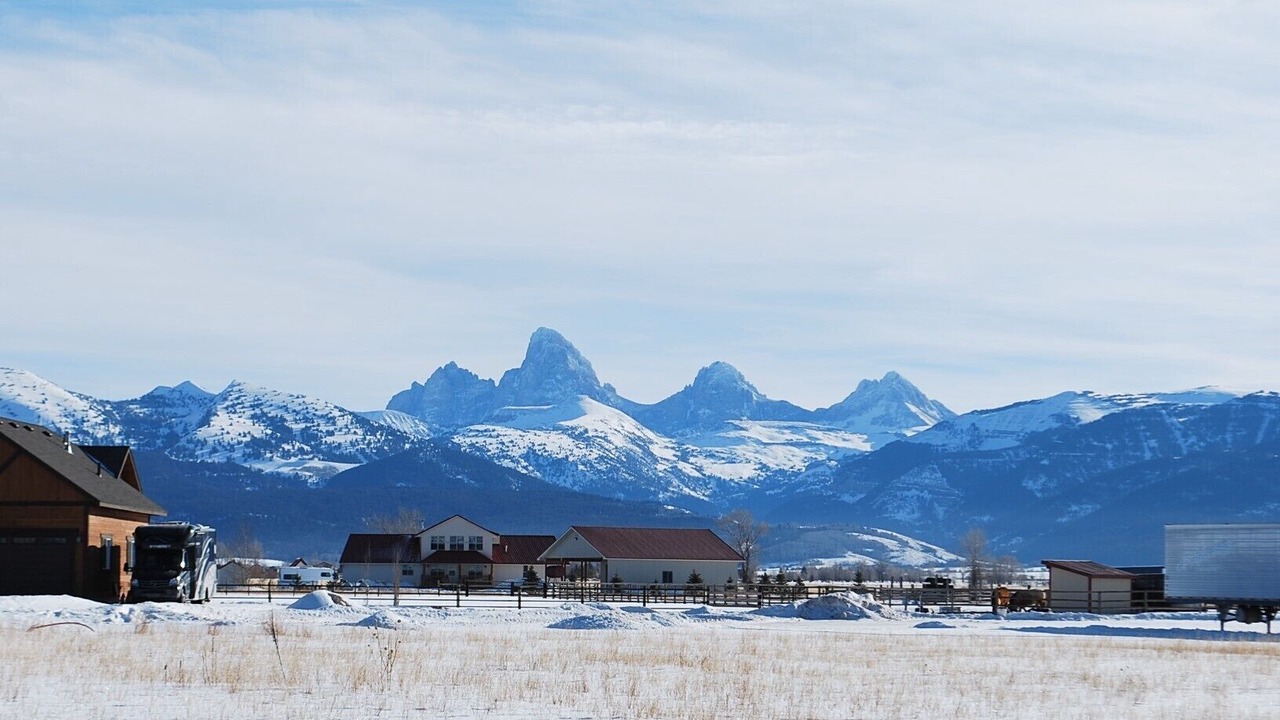 Photo of Outdoor in Leigh Creek Estates