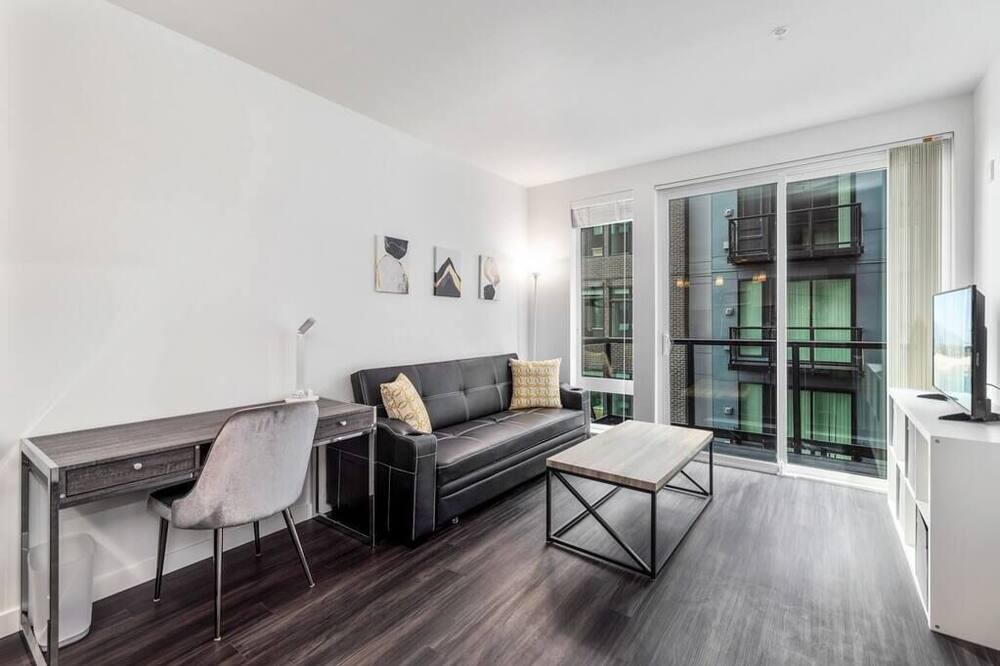 Photo of Livingroom in New Tacoma