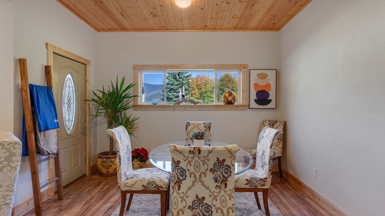 Photo of Livingroom in Kellogg