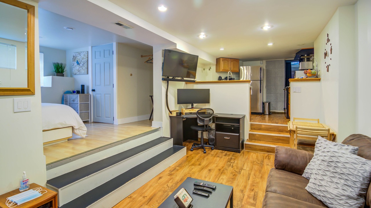 Photo of Livingroom in Wallingford
