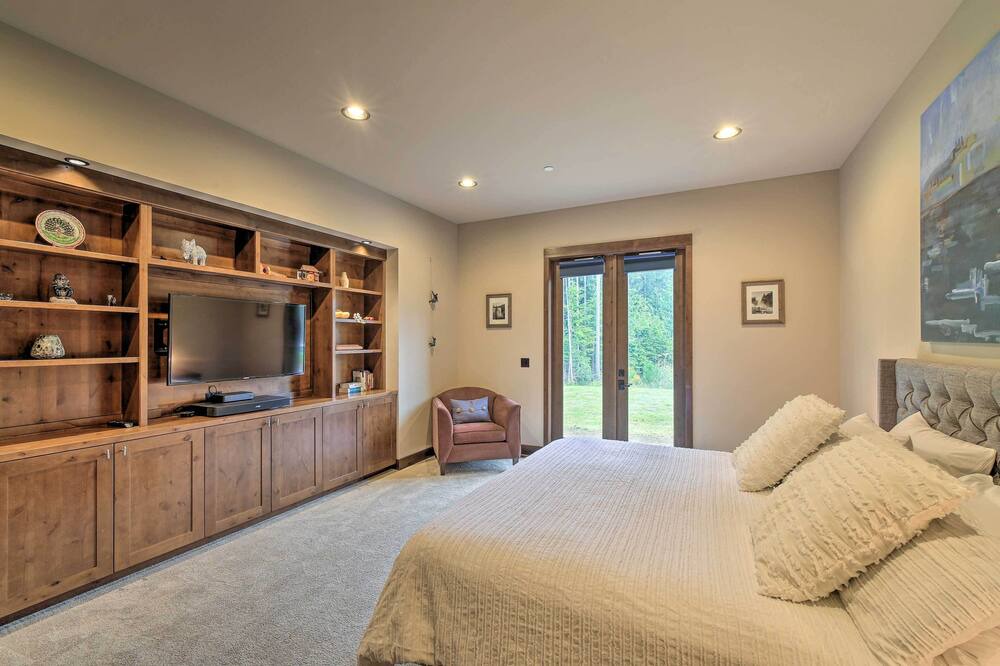 Photo of Bedroom in Fall City