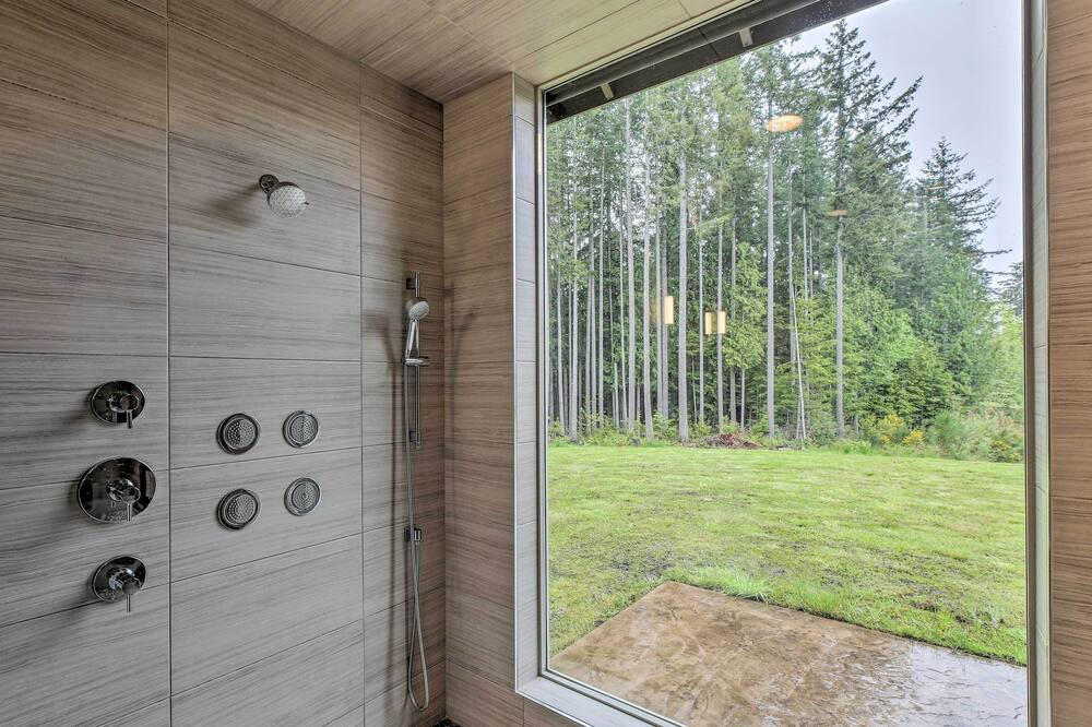 Photo of Bedroom in Fall City