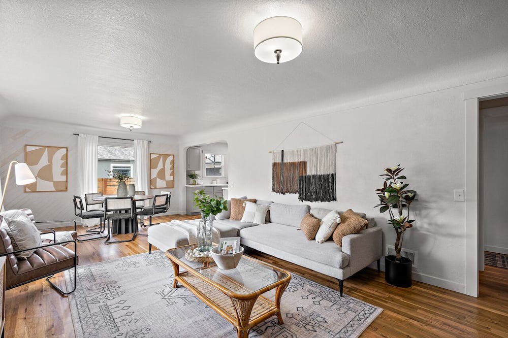 Photo of Livingroom in Sunset