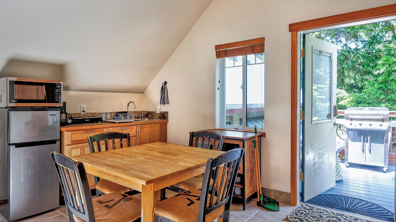 Photo of Kitchen in Enumclaw