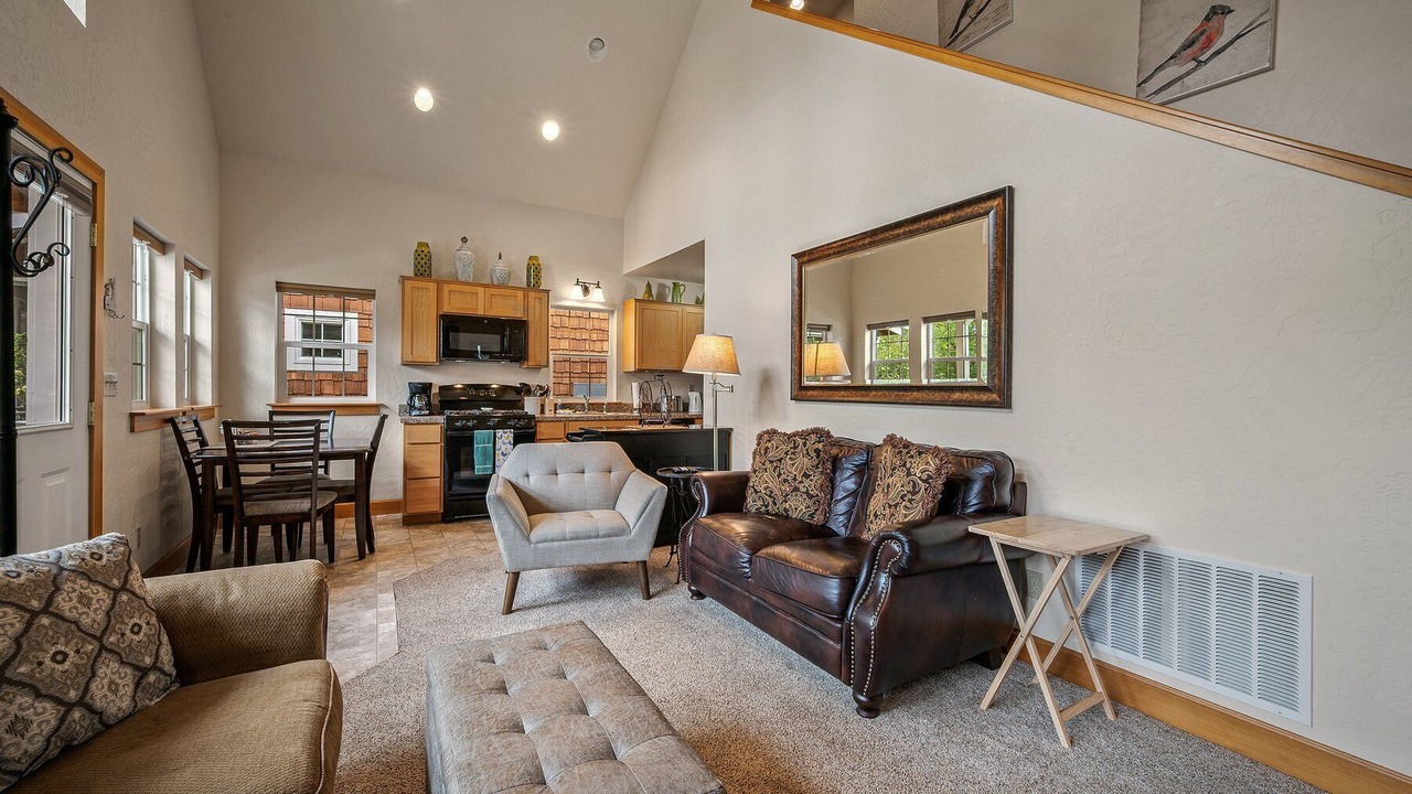 Photo of Livingroom in Dover Bay