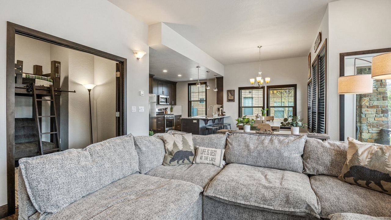 Photo of Livingroom in Dover Bay