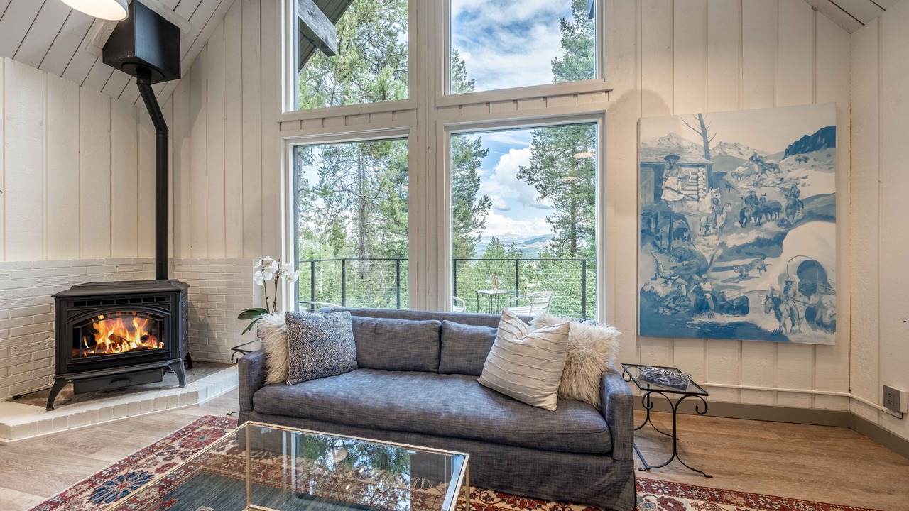 Photo of Livingroom in Indian Paintbrush
