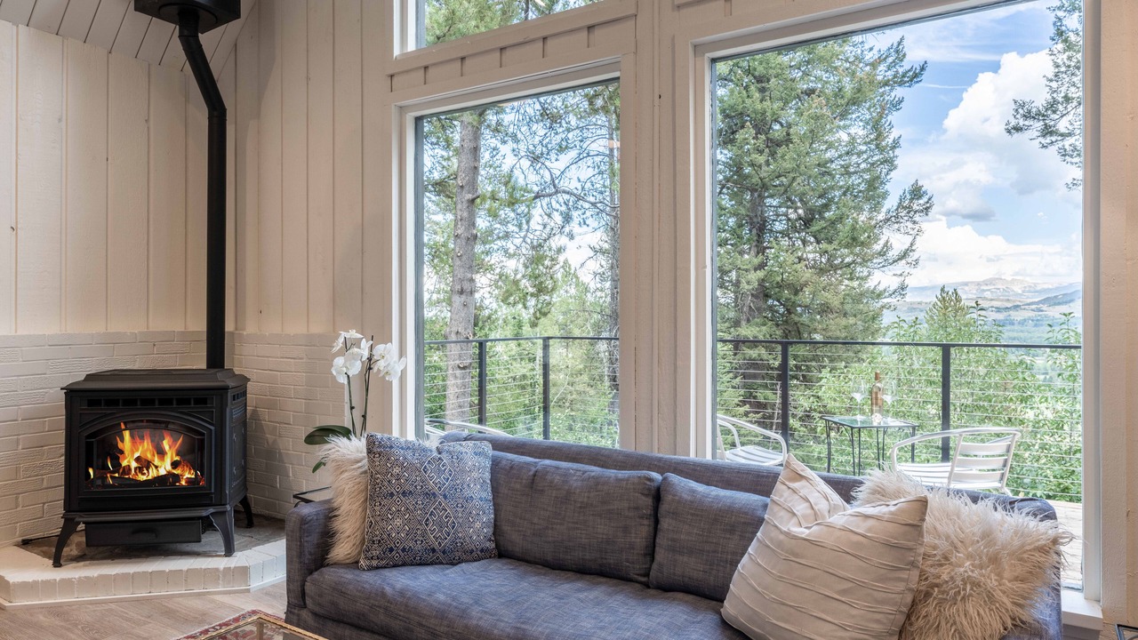 Photo of Livingroom in Indian Paintbrush