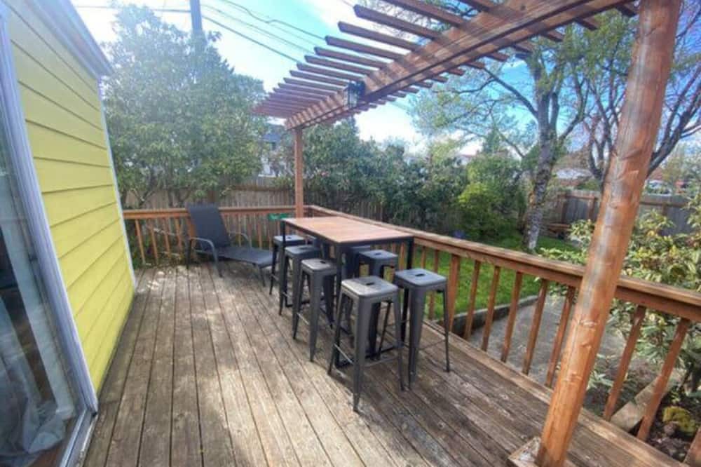 Photo of Patio Balcony in North End