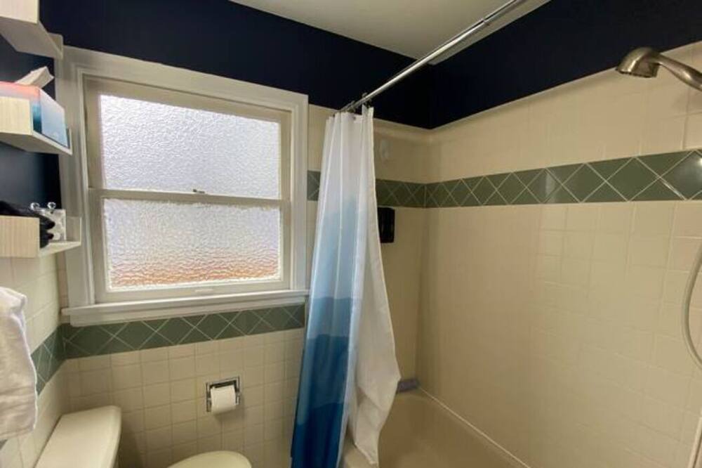 Photo of Bathroom in North End