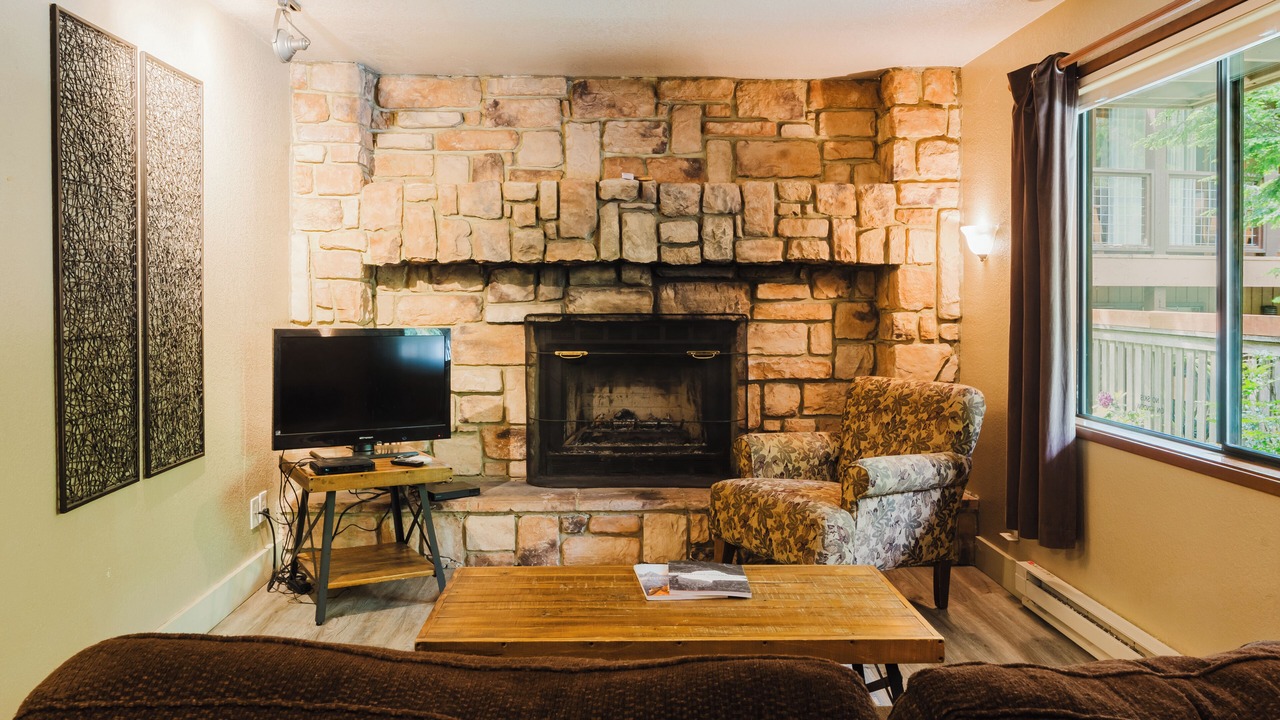 Photo of Livingroom in Enumclaw