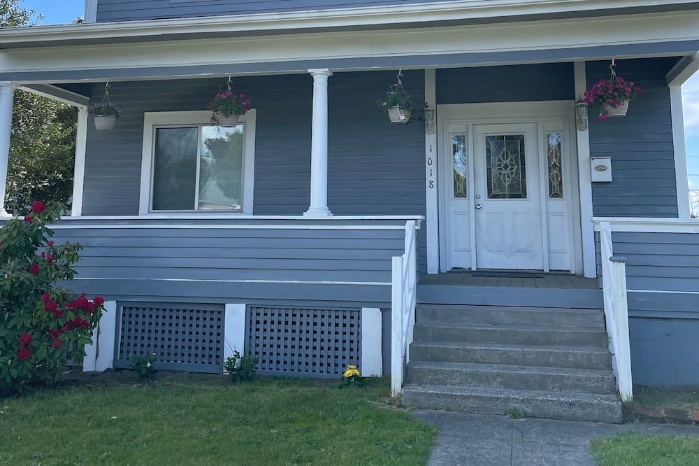 Photo of Outdoor in Hilltop