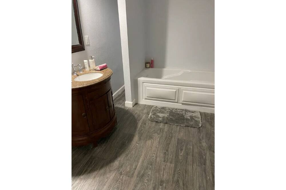 Photo of Bathroom in Hilltop