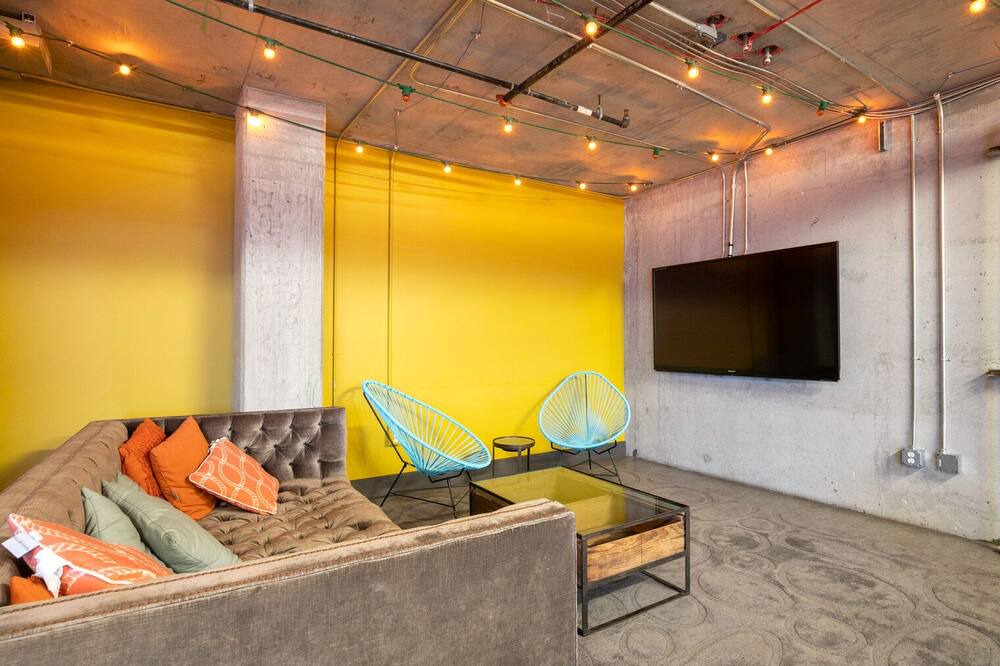 Photo of Livingroom in First Hill