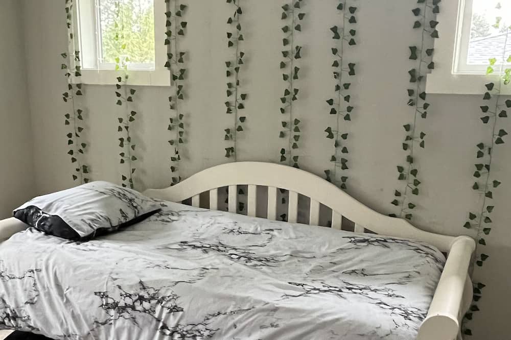 Photo of Bedroom in Gig Harbor