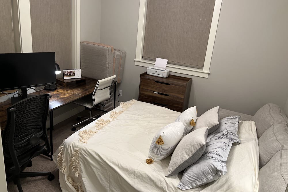 Photo of Bedroom in Gig Harbor
