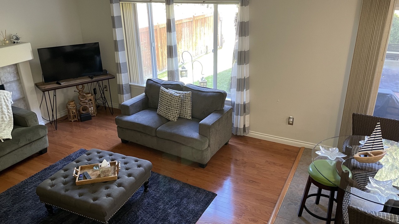 Photo of Livingroom in South Hill