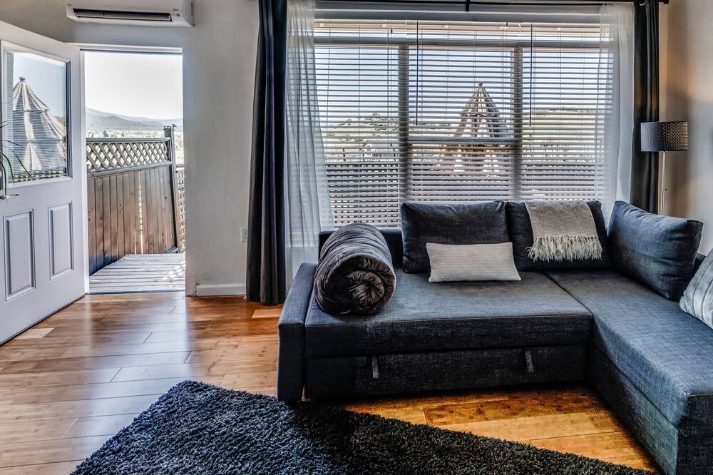 Photo of Bedroom in Talent
