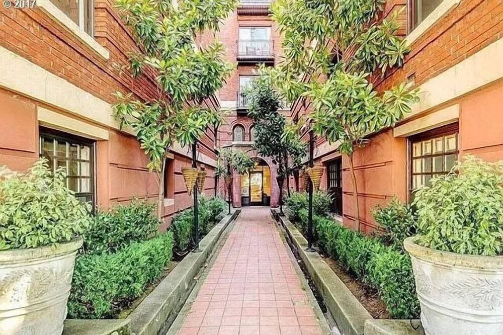 Photo of Outdoor in Pearl District