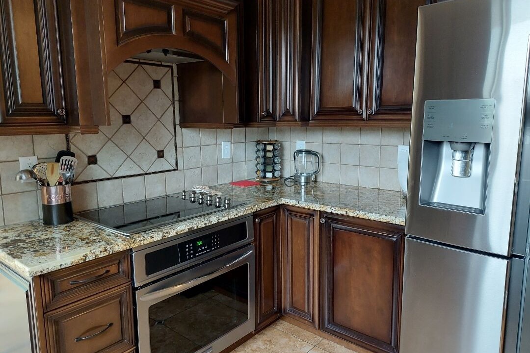 Photo of Kitchen in Parkland