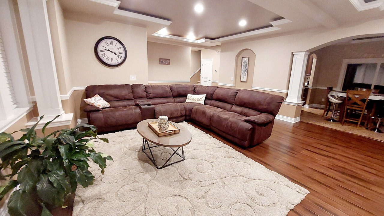 Photo of Livingroom in Parkland