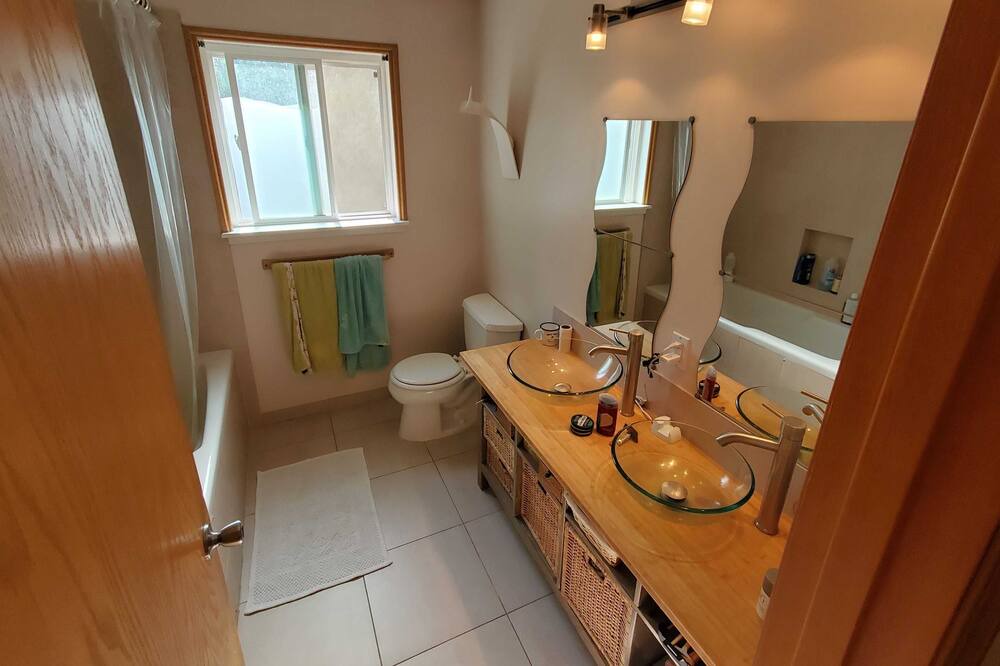 Photo of Bathroom in Lake Hills