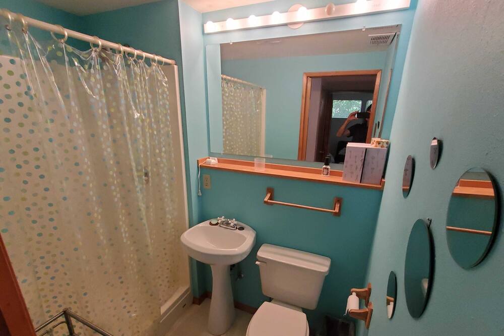 Photo of Bathroom in Lake Hills